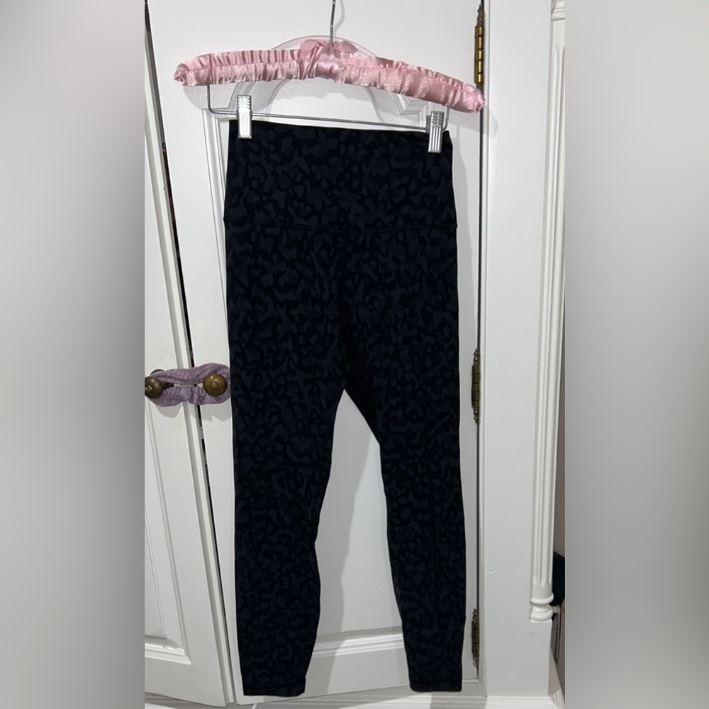 Lululemon align leggings women’s size 4 leopard print